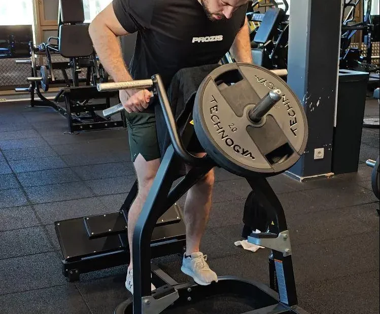 Rowing T-bar machine