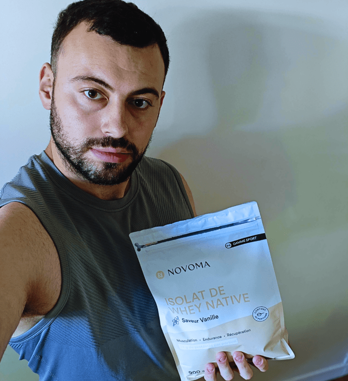 Moi avec la whey isolat native novoma durant mon test