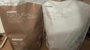 Whey concentr&eacute;e ou isolate : c&rsquo;est quoi la diff&eacute;rence ?