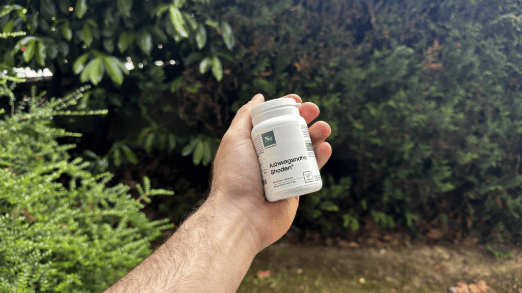 Ashwagandha Nutrimuscle dans mes mains